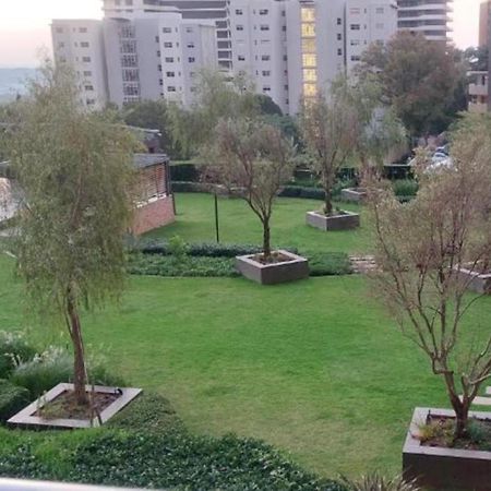 Emabheleni Executive Suites Westpoint Johannesburg Ngoại thất bức ảnh