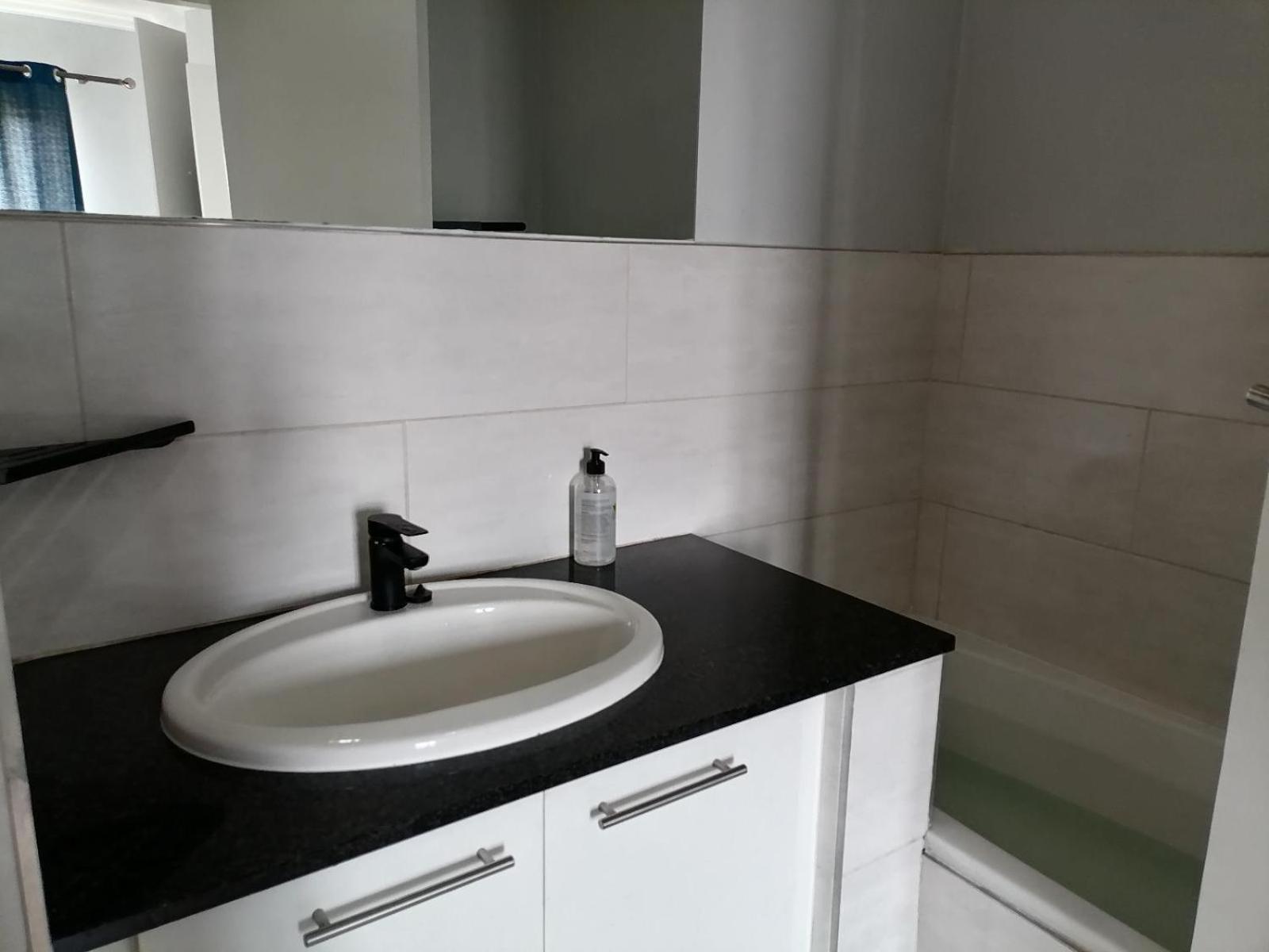 Emabheleni Executive Suites Westpoint Johannesburg Phòng bức ảnh